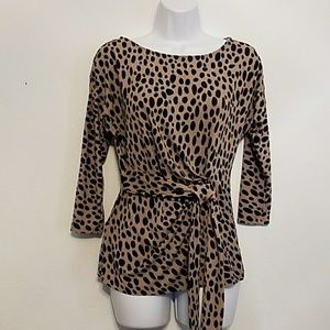 Flattering Ann Taylor S side cross over w/tie top